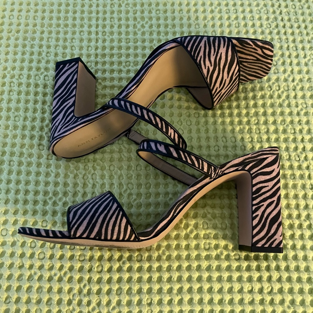 Ann Taylor Zebra Print Sandals (tan & black) size 8.5. Like new!